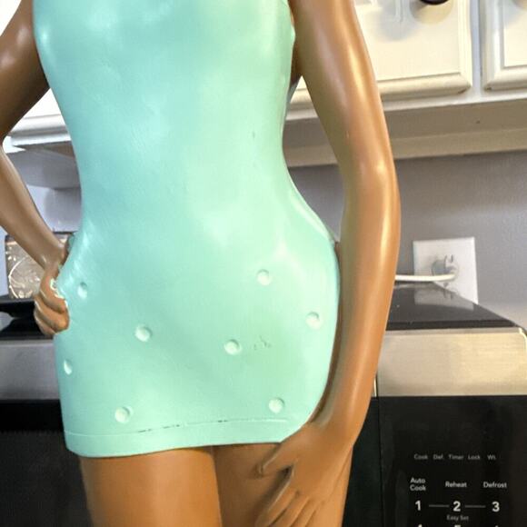 RETRO MIAMI BEACH BATHING BEAUTY AFRICAN AMERICAN FIGURINES 23" TALL - Picture 3 of 14